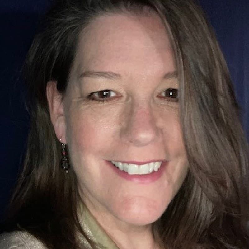 Headshot of Teresa Biondi